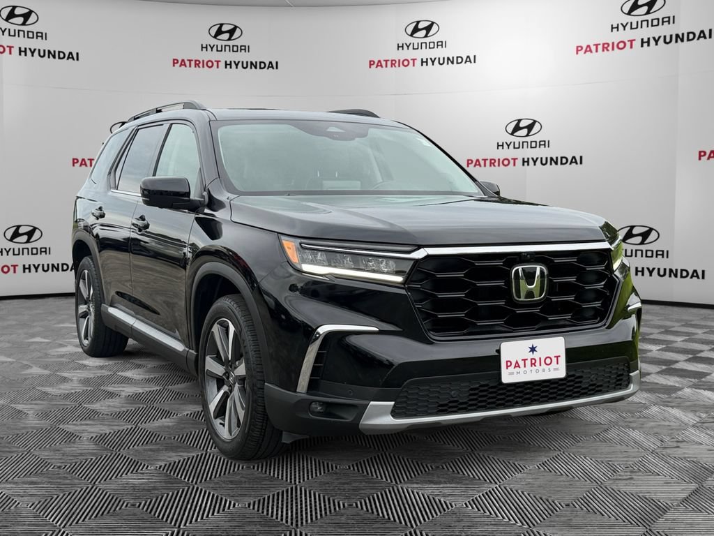 Used 2025 Honda Pilot Elite