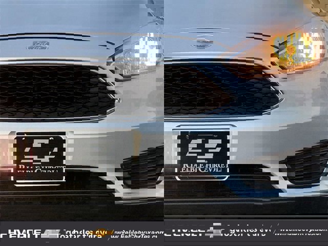 Used 2018 Ford Focus SE image 4