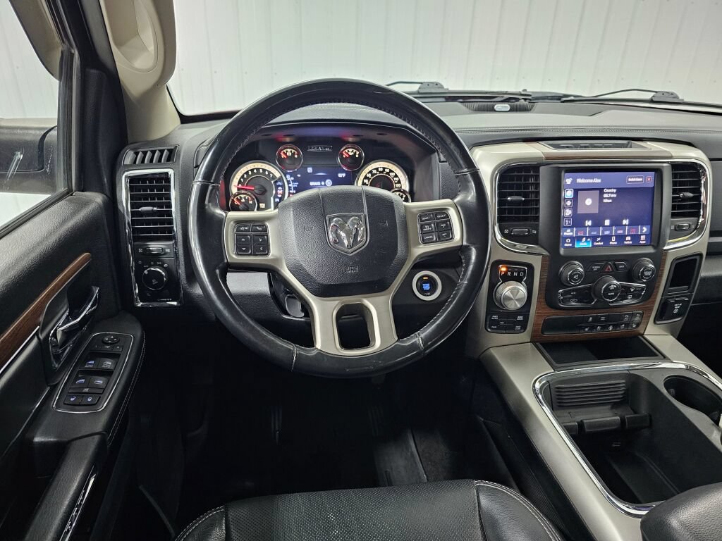 Used 2017 RAM 1500 Laramie w/ Convenience Group AWD/4WD image 14