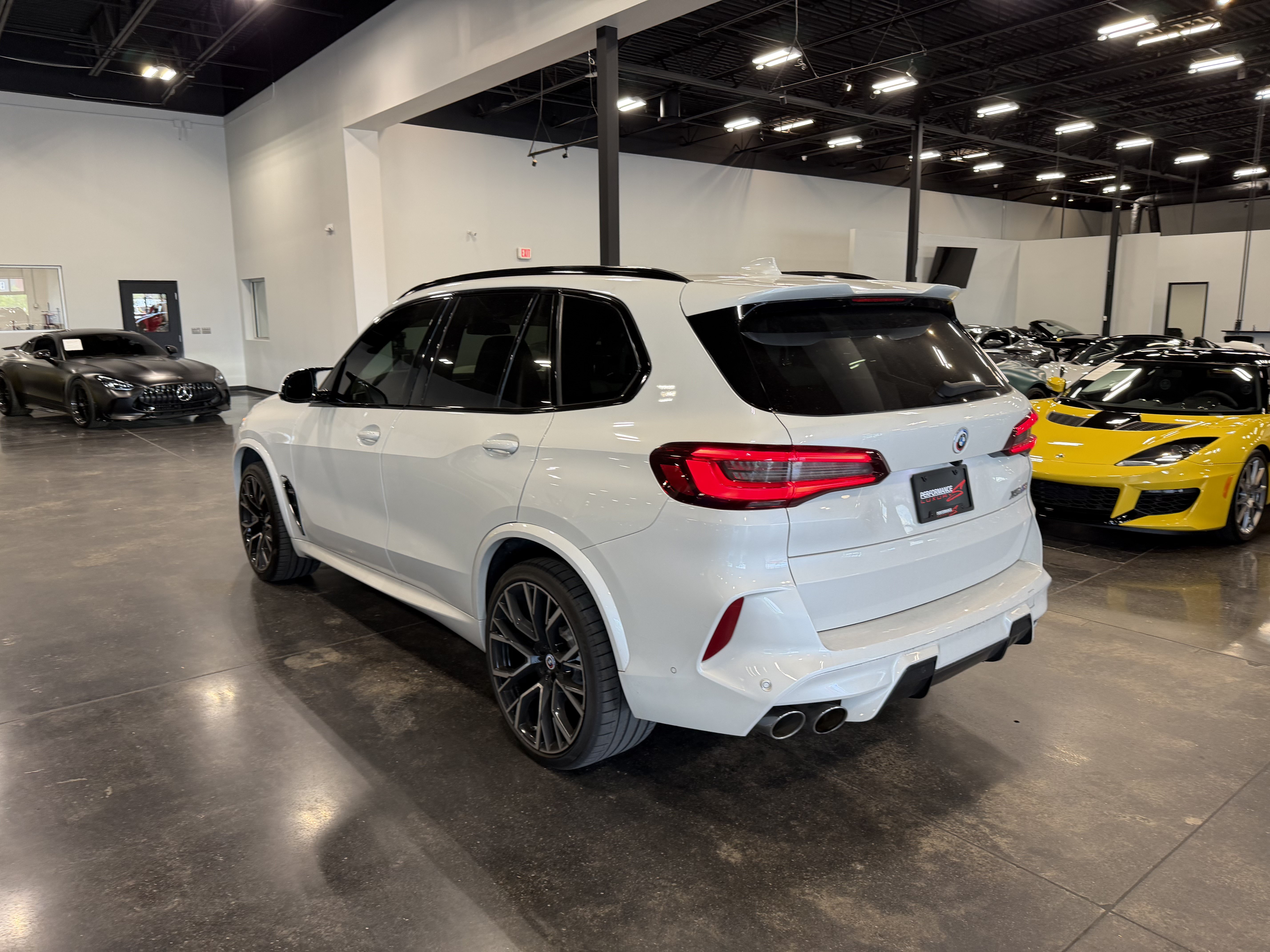 Used 2023 BMW X5 M w/ Executive Package AWD/4WD image 3