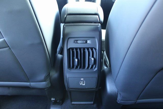 Used 2025 Alfa Romeo Tonale w/ Premium Package image 36