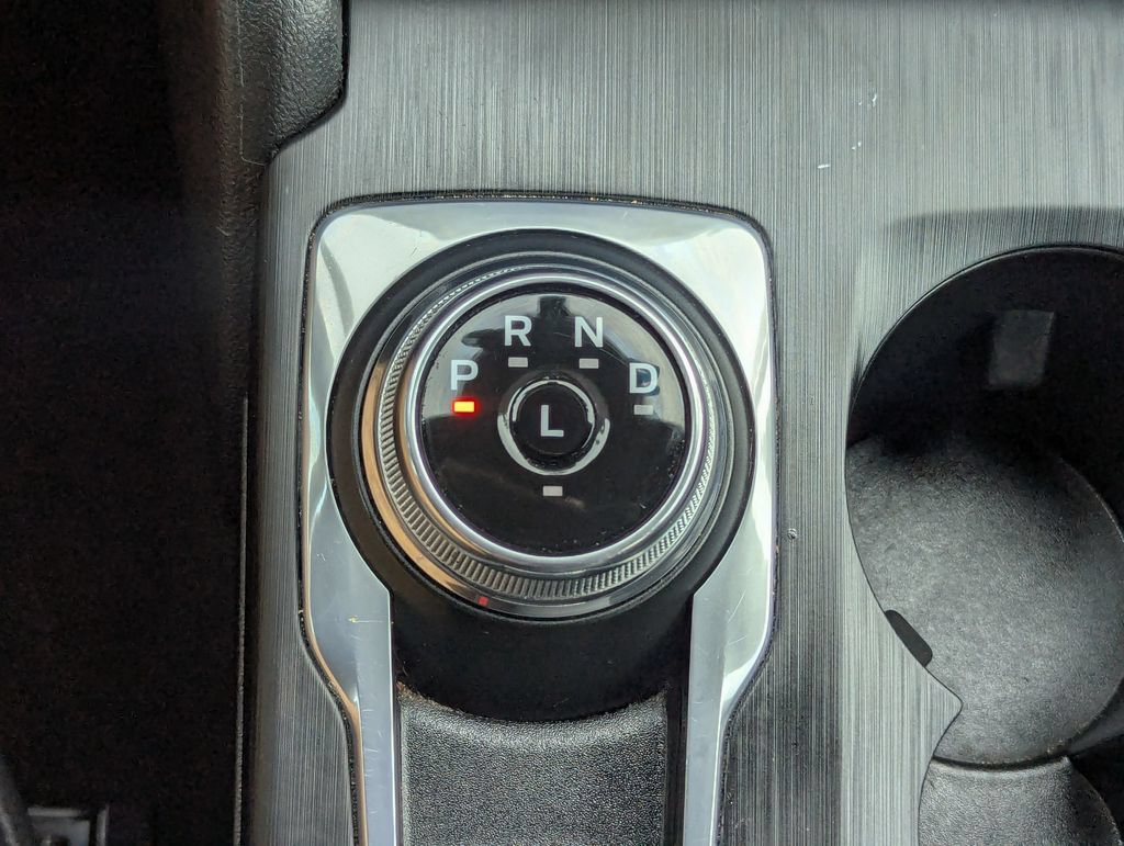 Used 2025 Ford Escape ST-Line Select AWD/4WD image 19