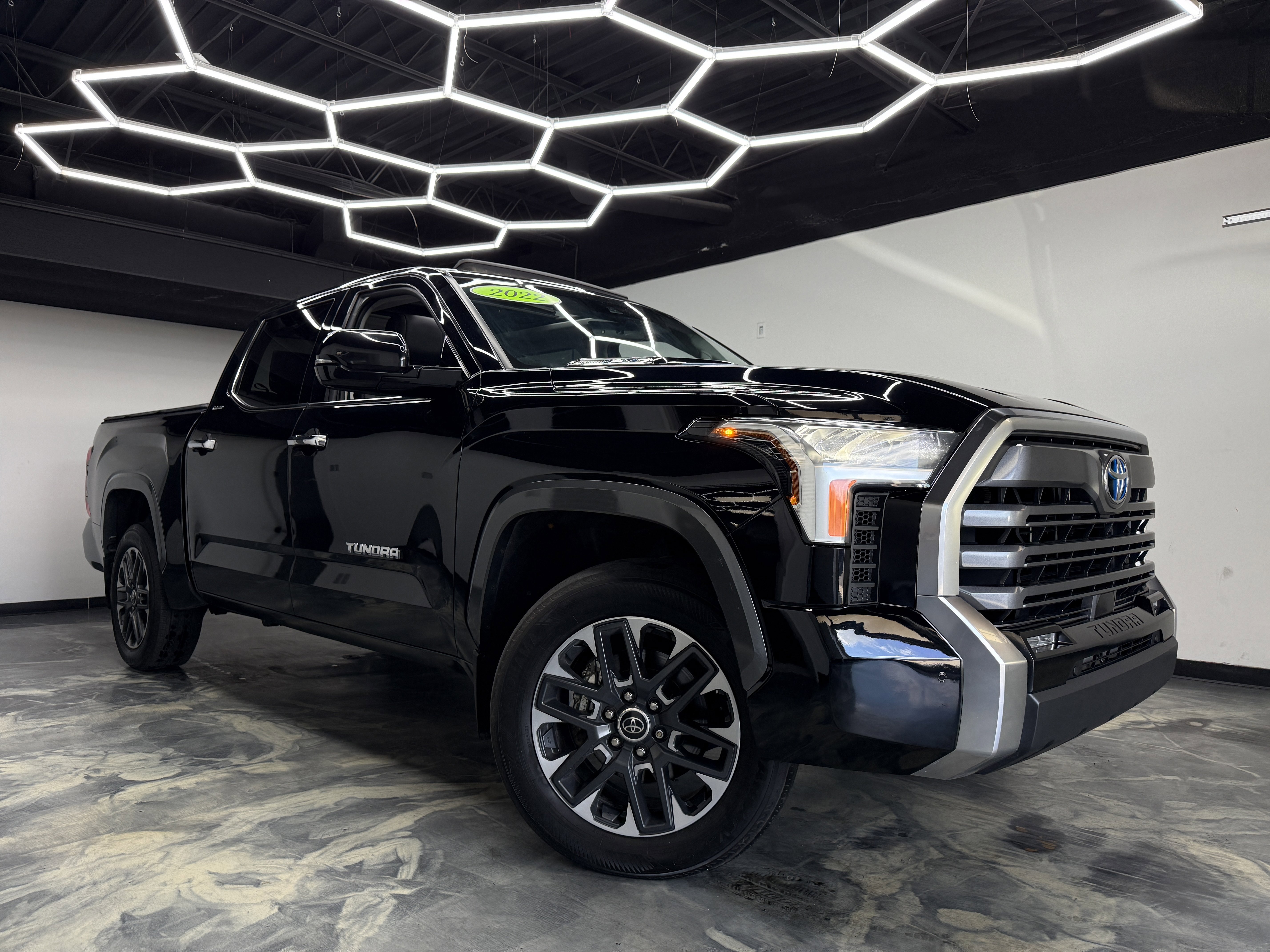 Used 2022 Toyota Tundra Limited image 7