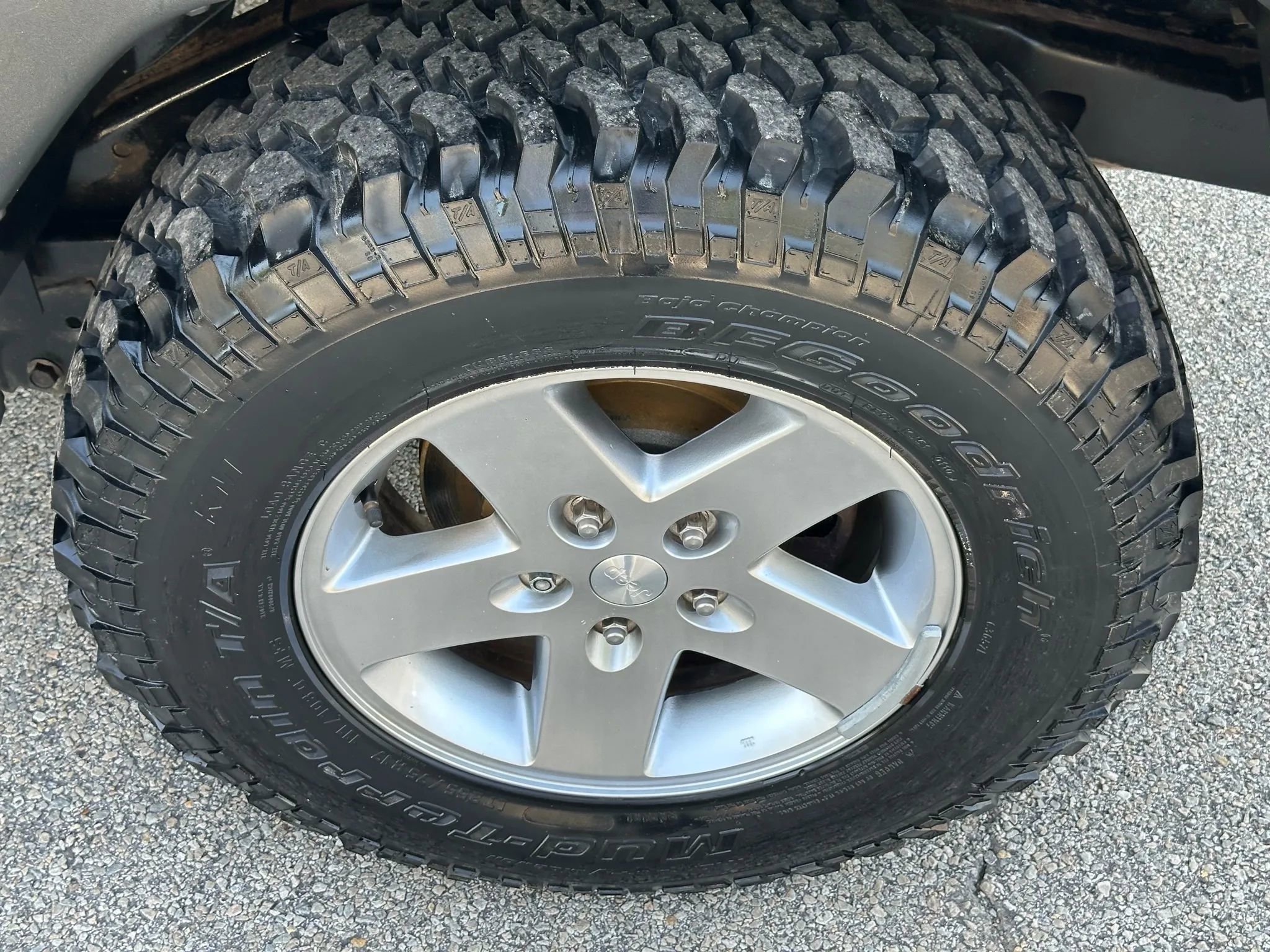 Used 2010 Jeep Wrangler Rubicon w/ Dual Top Group image 29