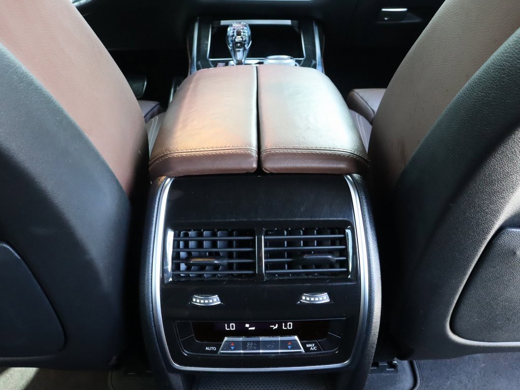Used 2022 BMW X7 xDrive40i w/ M Sport Package image 34