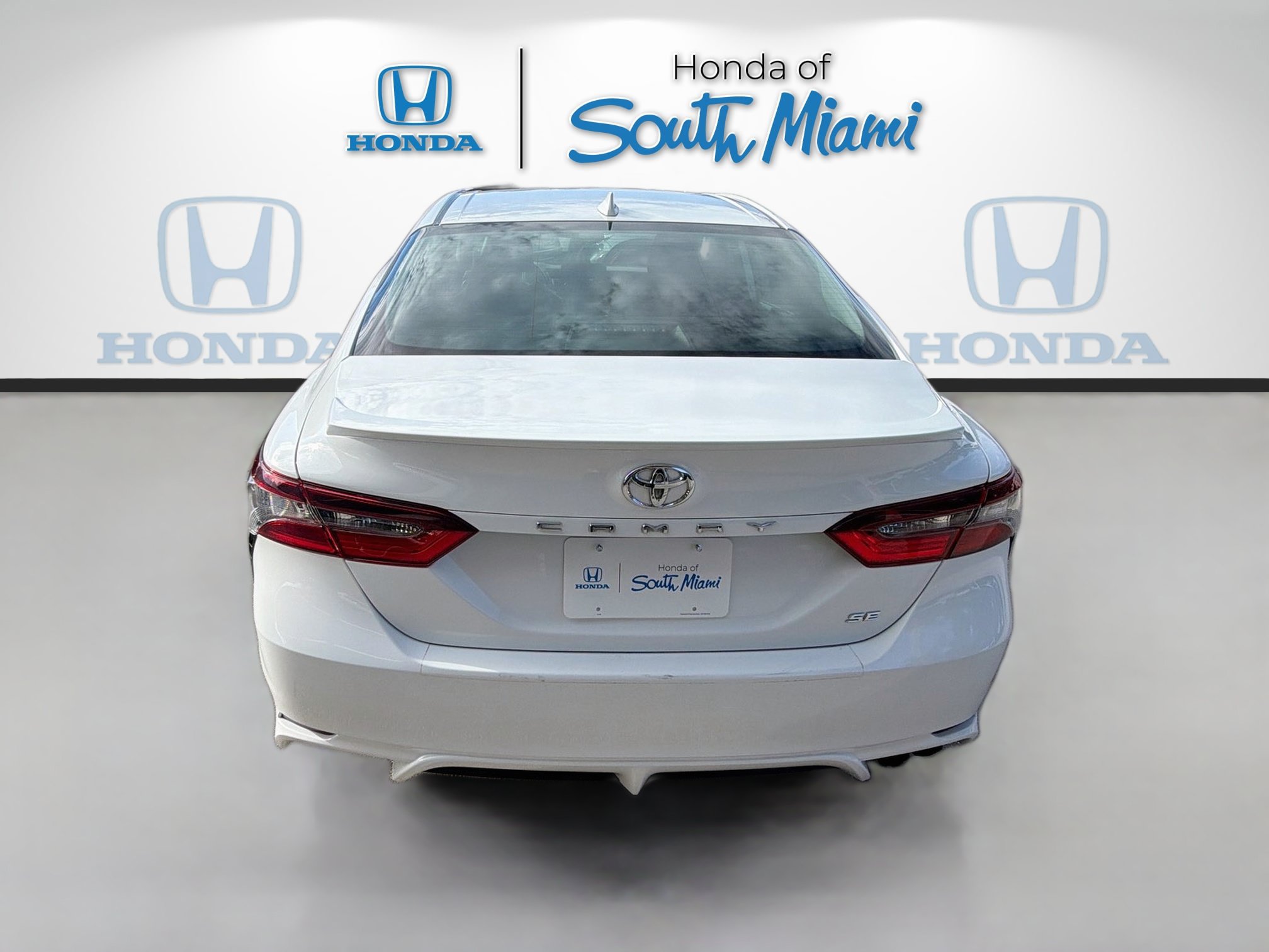Used 2023 Toyota Camry SE FWD image 25