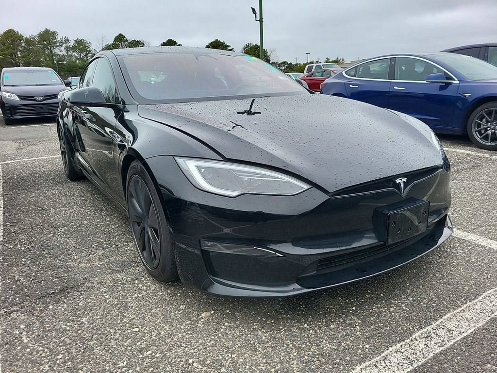 Used 2023 Tesla Model S Standard Range image 3