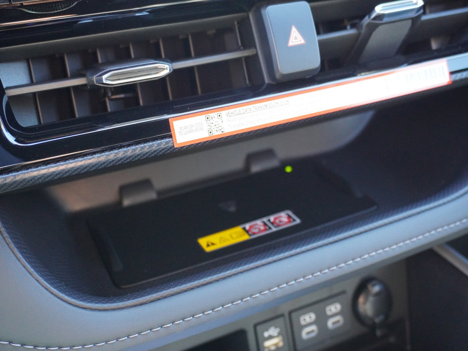 New 2025 Toyota Highlander XSE image 28