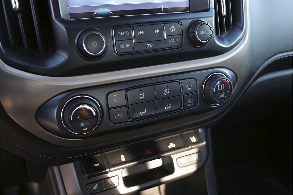 Used 2018 GMC Canyon Denali image 21
