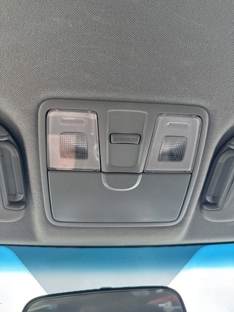 Used 2015 Hyundai Veloster FWD image 26