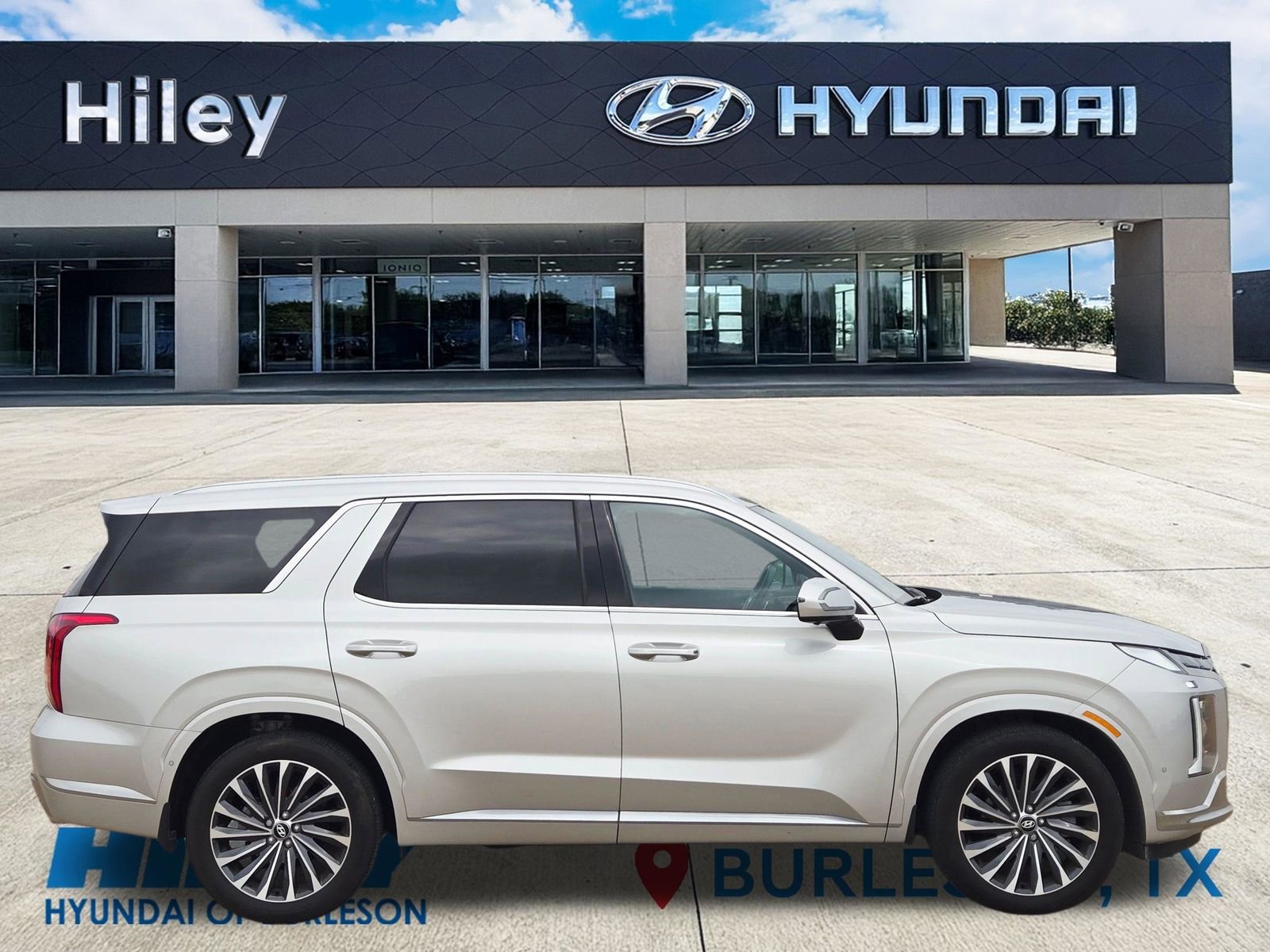 Used 2025 Hyundai Palisade Calligraphy AWD/4WD image 3