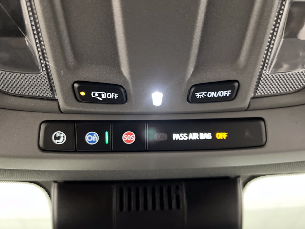 Used 2025 GMC Sierra 2500 SLT AWD/4WD image 63