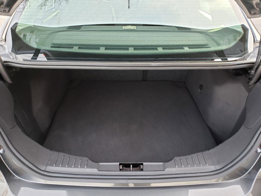 Used 2018 Ford Focus SE w/ SE Appearance Package image 14