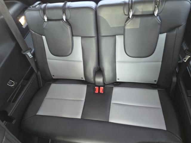 Used 2022 Ford Explorer XLT w/ Equipment Group 202A image 20