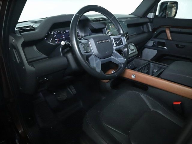 Used 2023 Land Rover Defender 130 X-Dynamic SE AWD/4WD image 16