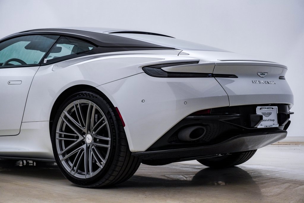 Used 2024 Aston Martin DB12 Coupe image 11