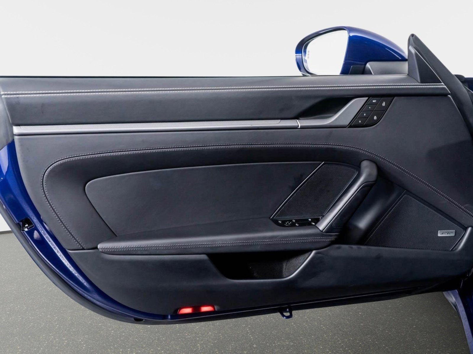 Used 2024 Porsche 911 Carrera 4S w/ Sport Package image 46