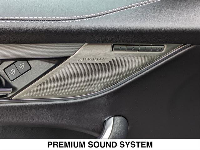 Used 2024 Jaguar F-PACE R-Dynamic S image 12