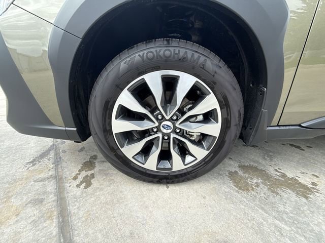 Used 2025 Subaru Outback Touring XT AWD/4WD image 10