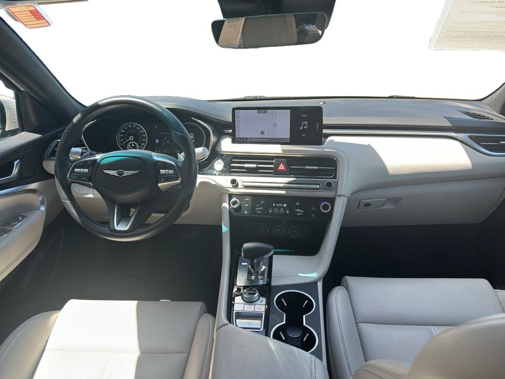 Used 2025 Genesis G70 2.5T RWD image 3