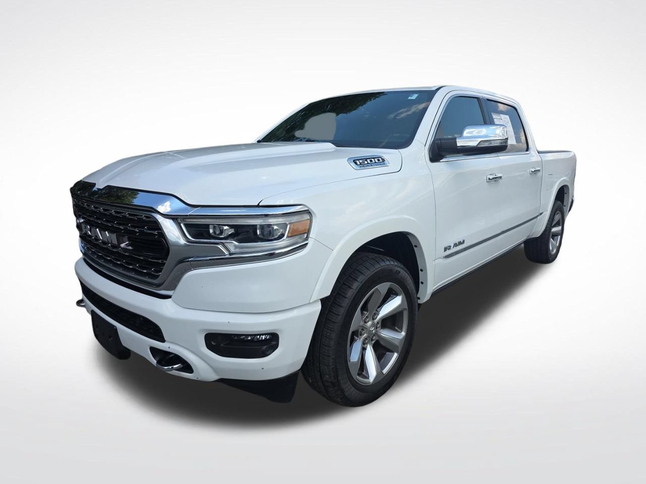 Used 2022 RAM 1500 Limited w/ Body Color Bumper Group RWD image 3