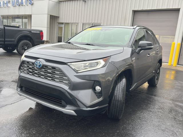 Used 2021 Toyota RAV4 XSE w/ XSE Grade Weather Package image 4