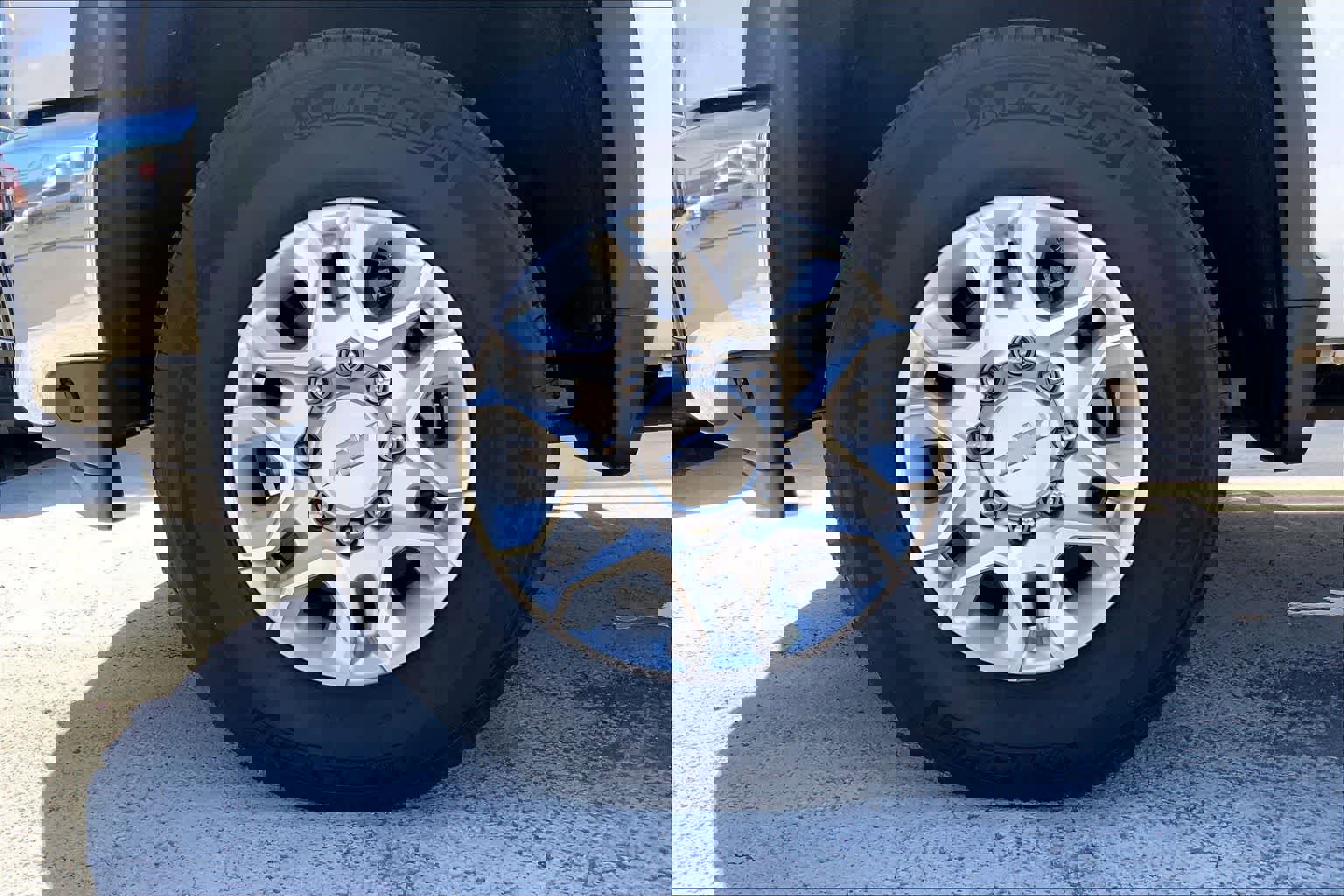 Used 2020 Chevrolet Silverado 2500 LTZ w/ LTZ Plus Package image 9