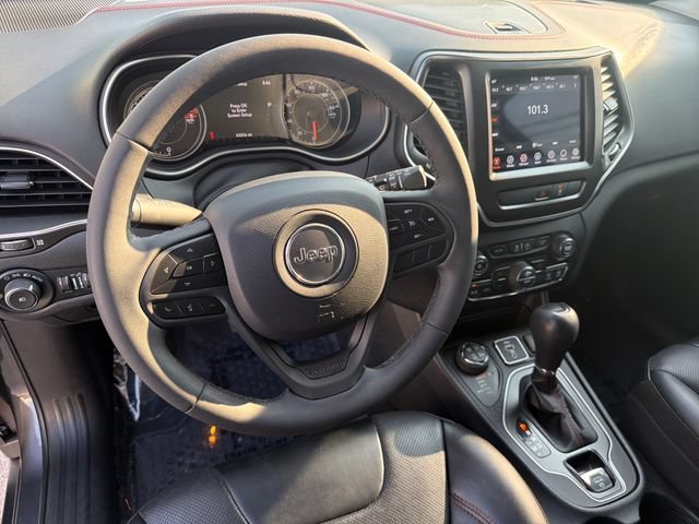 Used 2022 Jeep Cherokee Trailhawk w/ Premium Leather Package AWD/4WD image 13