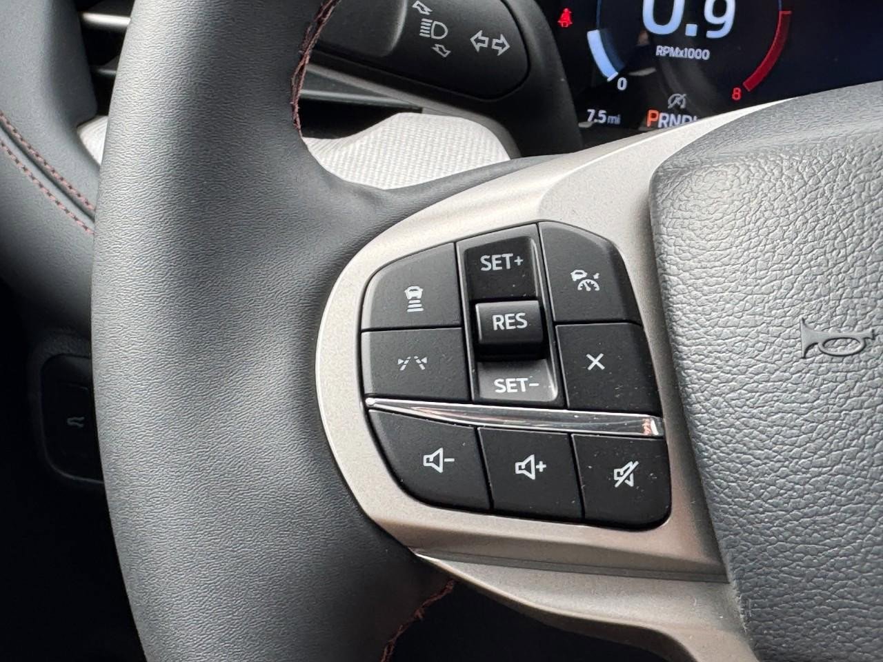New 2026 Ford Explorer Active AWD/4WD image 14