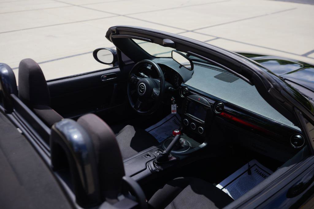Used 2014 MAZDA MX-5 Miata Club image 34