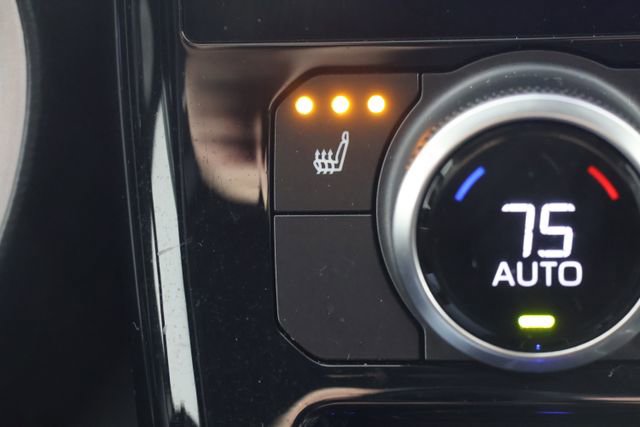 Used 2023 Toyota Highlander XLE image 15