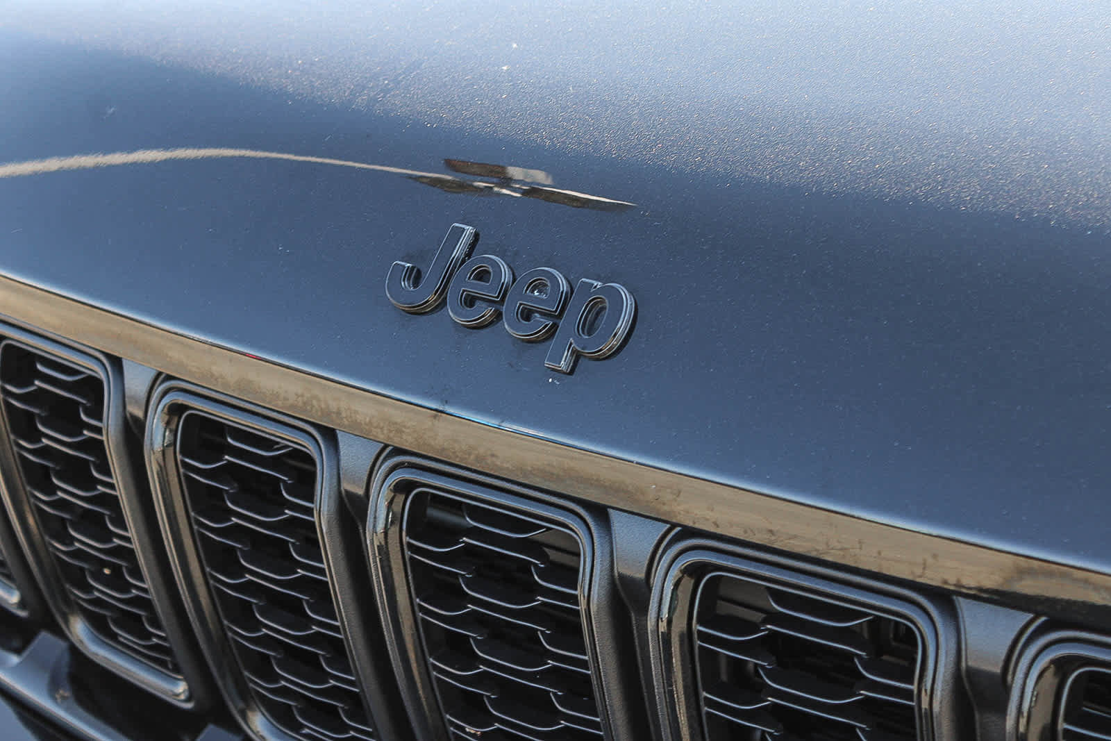 Used 2024 Jeep Grand Cherokee Altitude AWD/4WD image 11