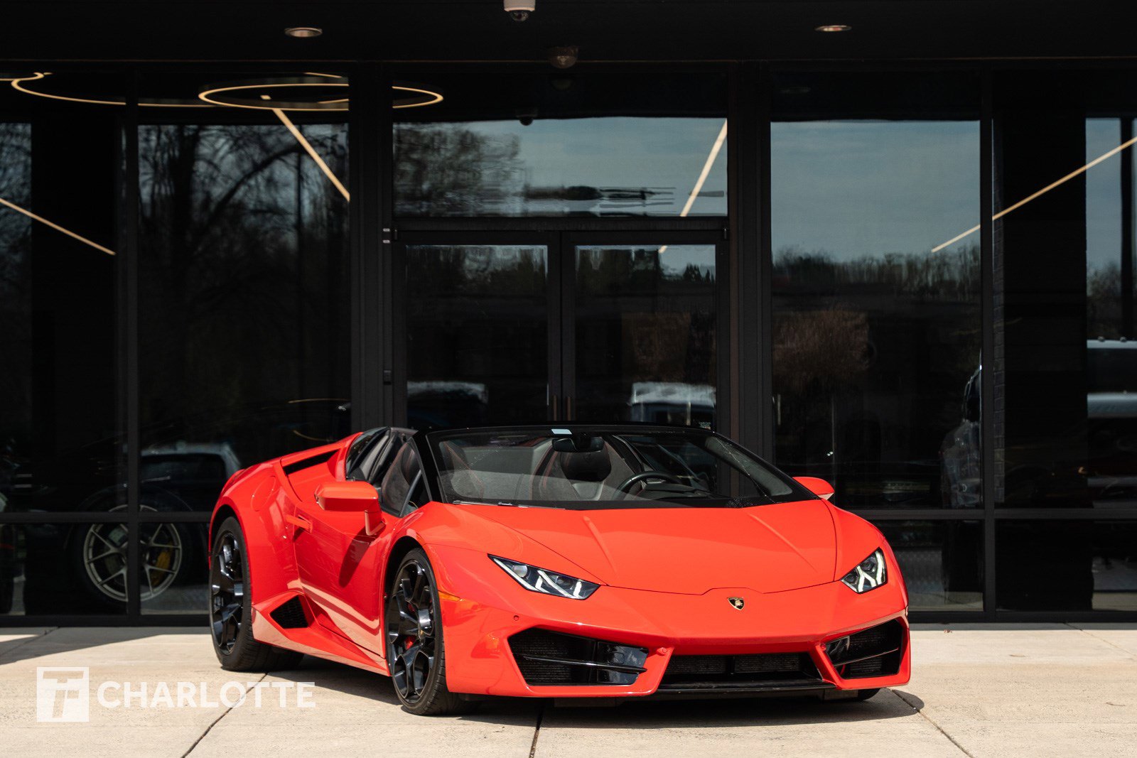 Used 2018 Lamborghini Huracan LP 580-2 image 1