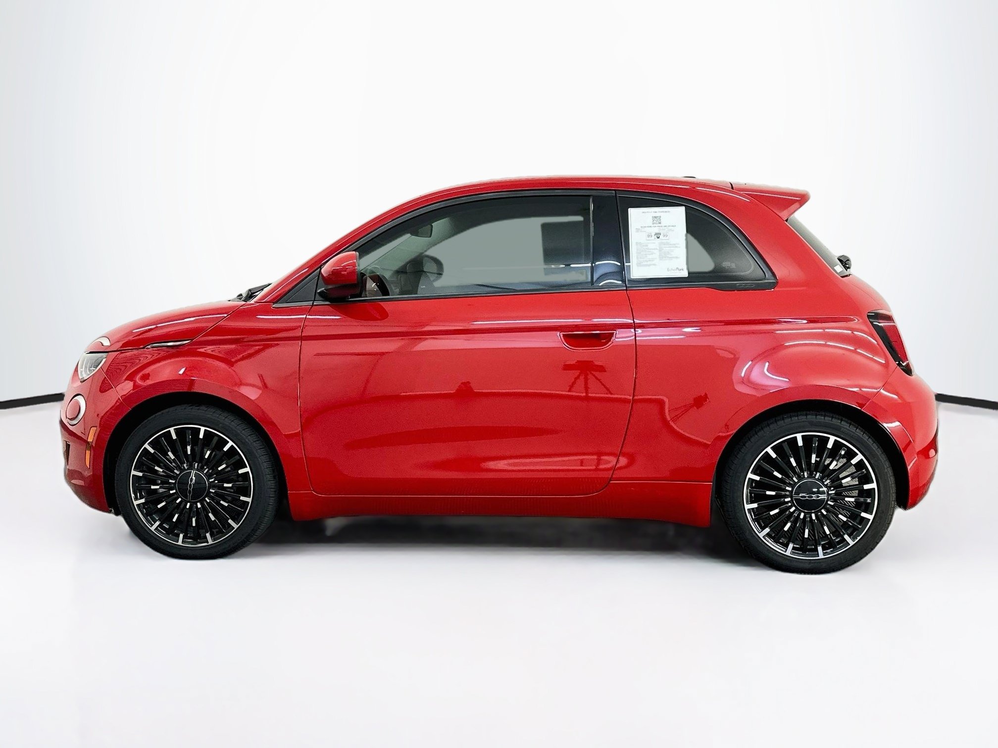Used 2024 FIAT 500 e (RED) FWD image 4