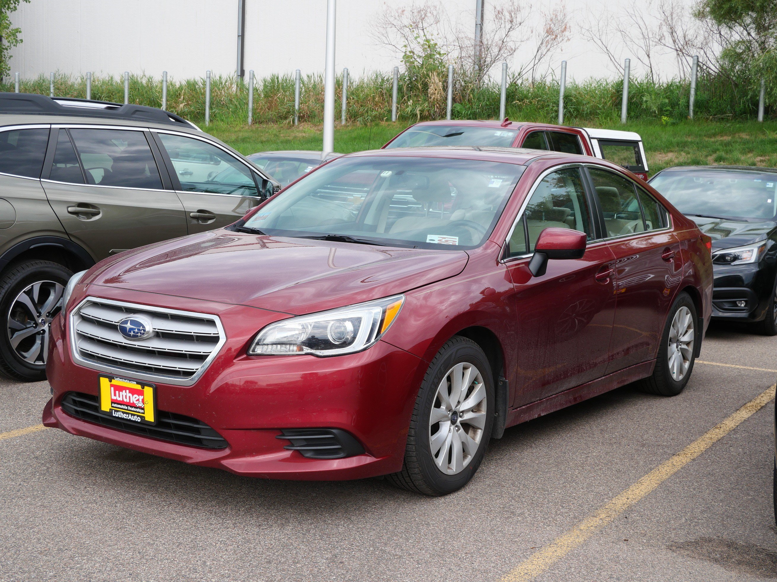 Used 2015 Subaru Legacy 2.5i Premium w/ Moonroof Package AWD/4WD image 3