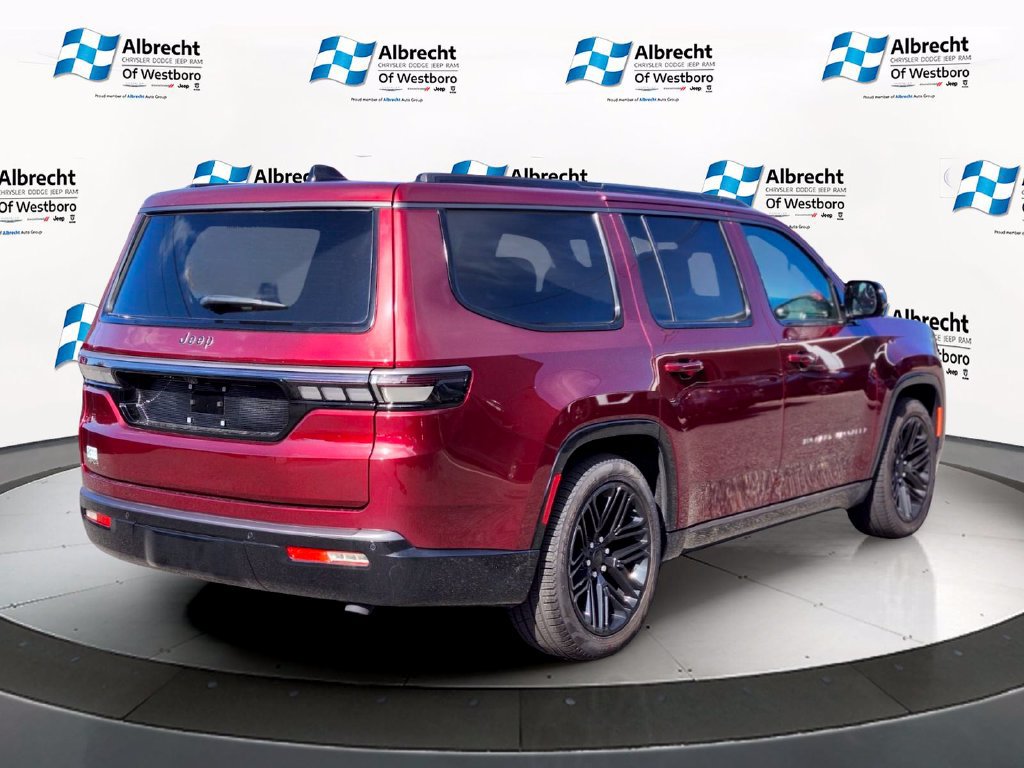 Used 2026 Jeep Grand Wagoneer Limited AWD/4WD image 5