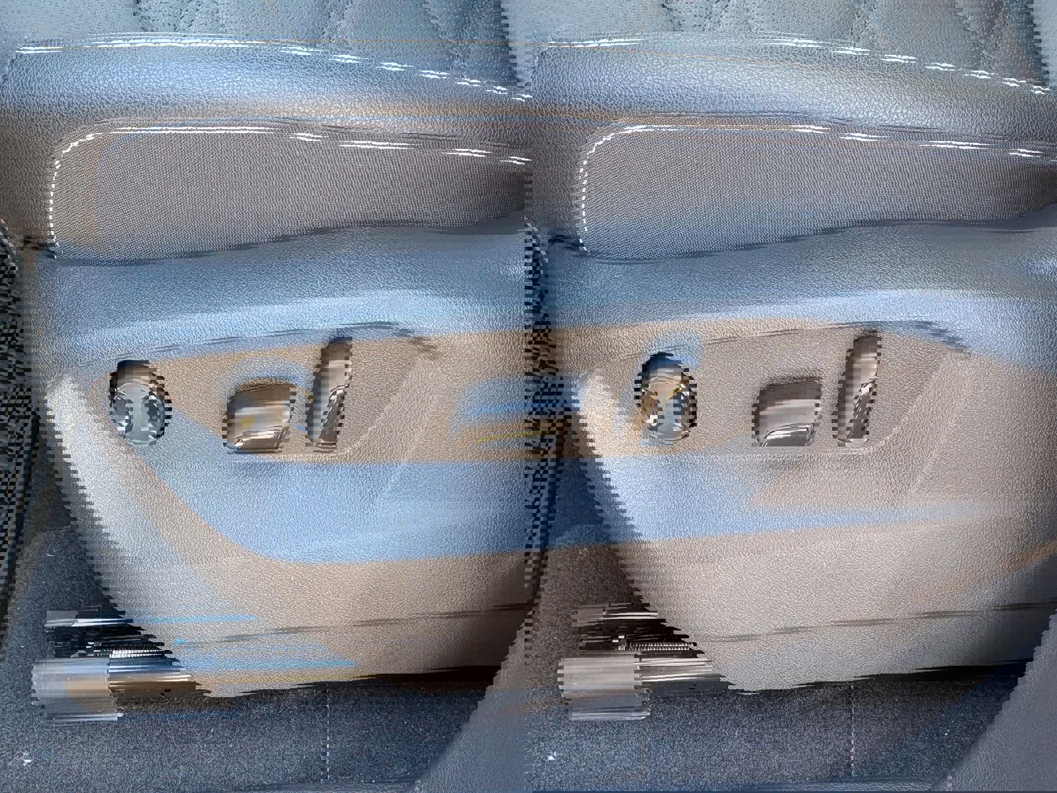 Used 2025 Volkswagen Atlas SE image 15