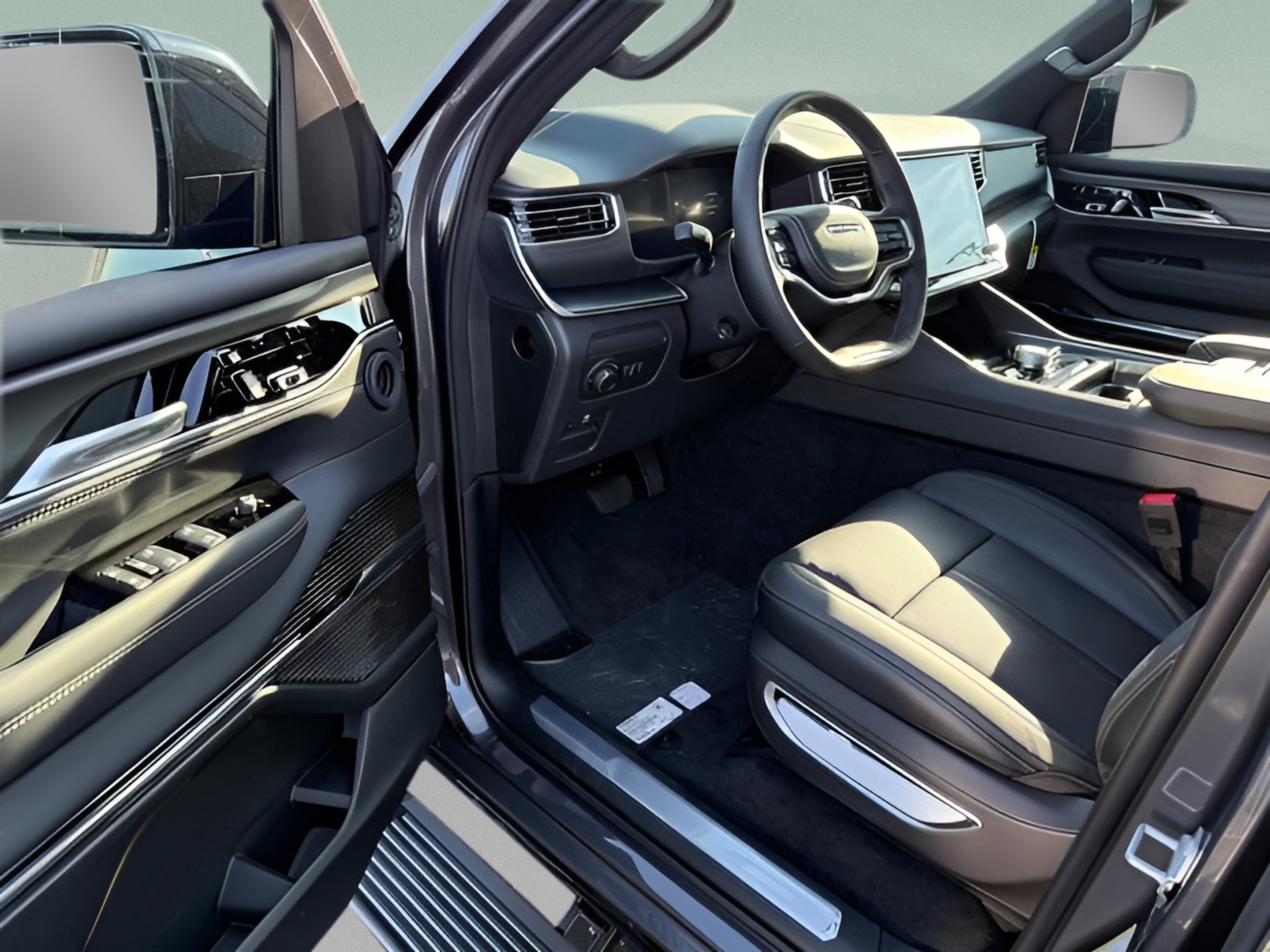 New 2026 Jeep Grand Wagoneer L Summit w/ 8-Passenger Seating Package AWD/4WD image 18