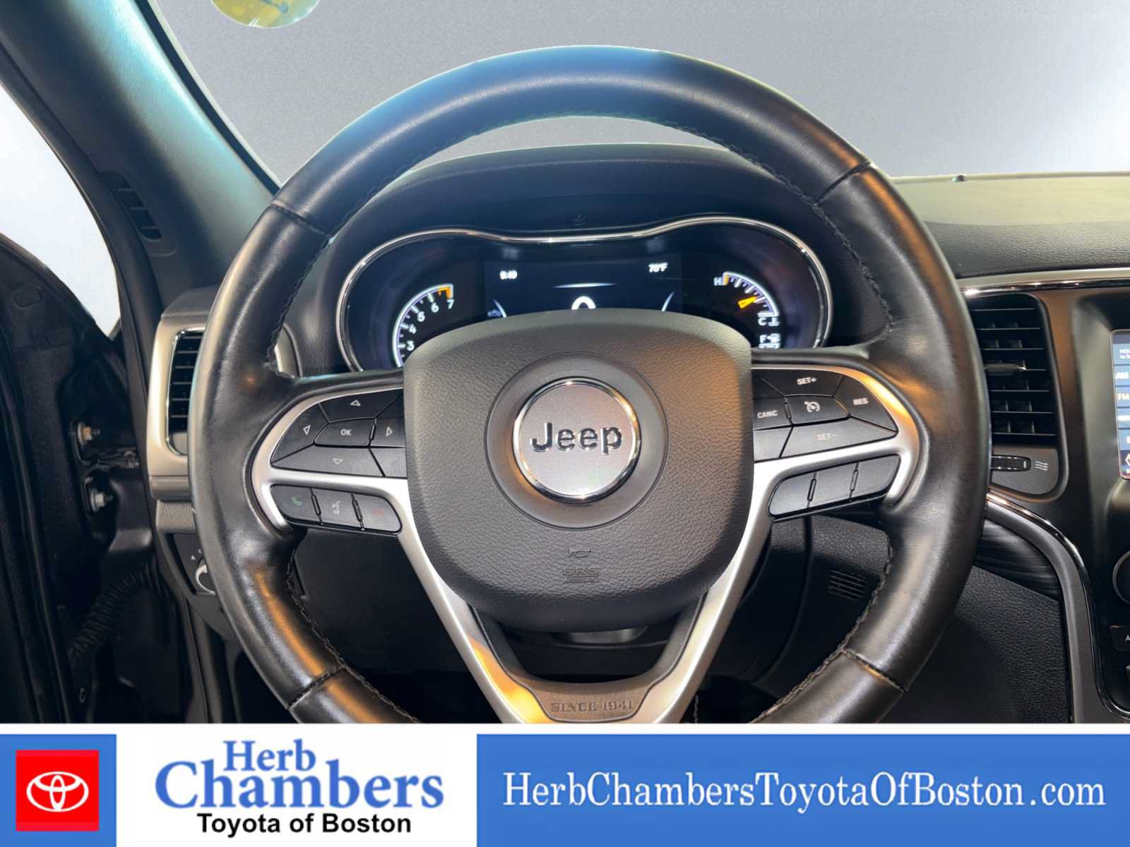 Used 2020 Jeep Grand Cherokee Laredo AWD/4WD image 18