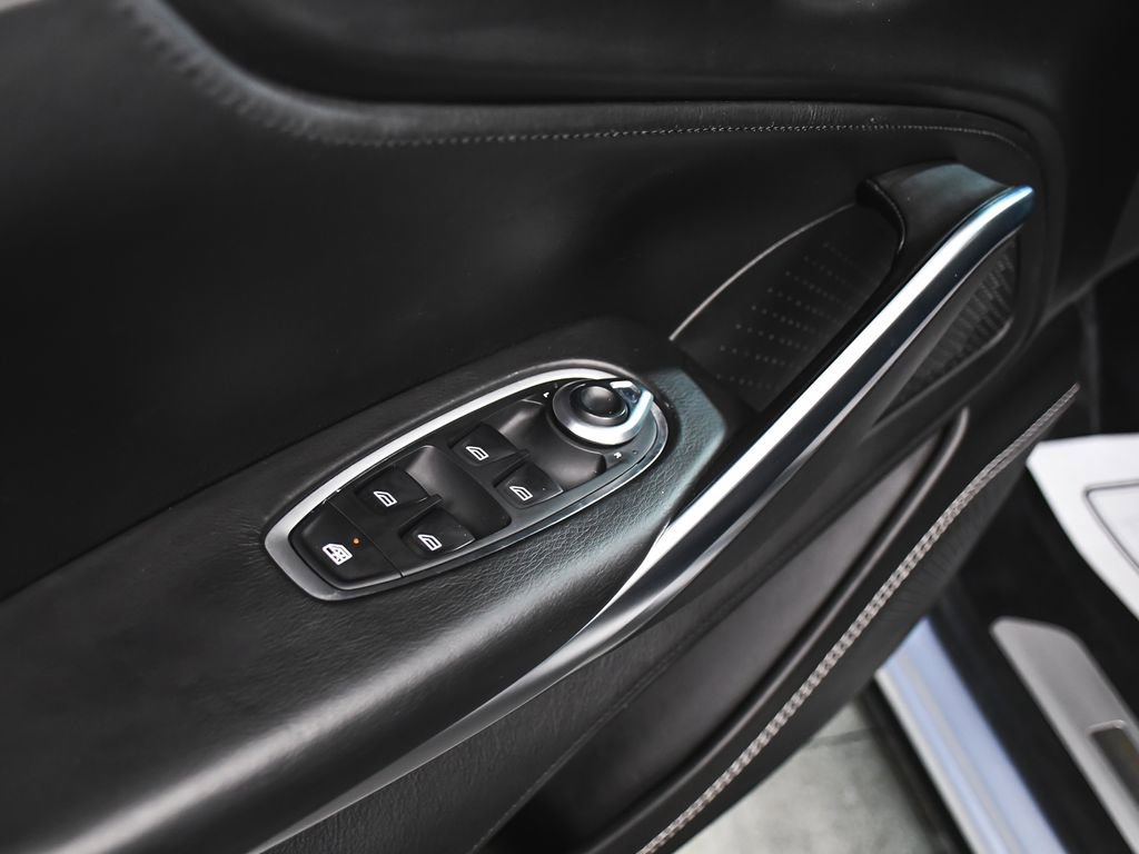 Used 2021 Aston Martin DBX image 10