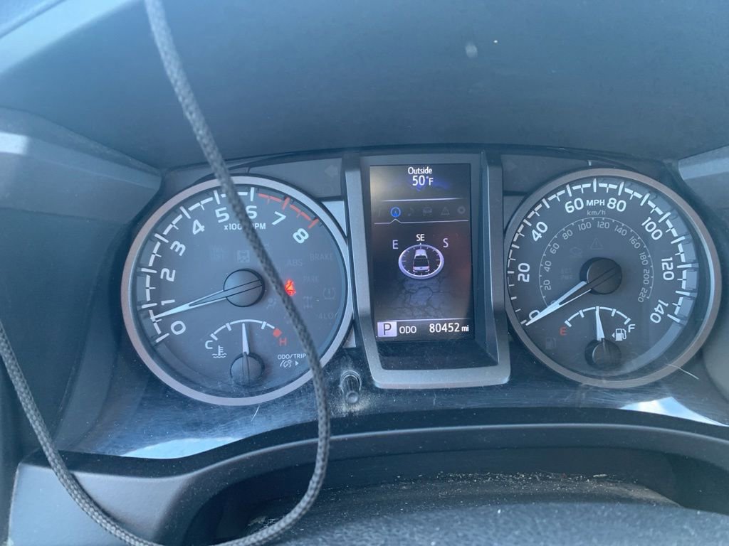 Used 2017 Toyota Tacoma TRD Sport w/ Tow Package (A/T) AWD/4WD image 9