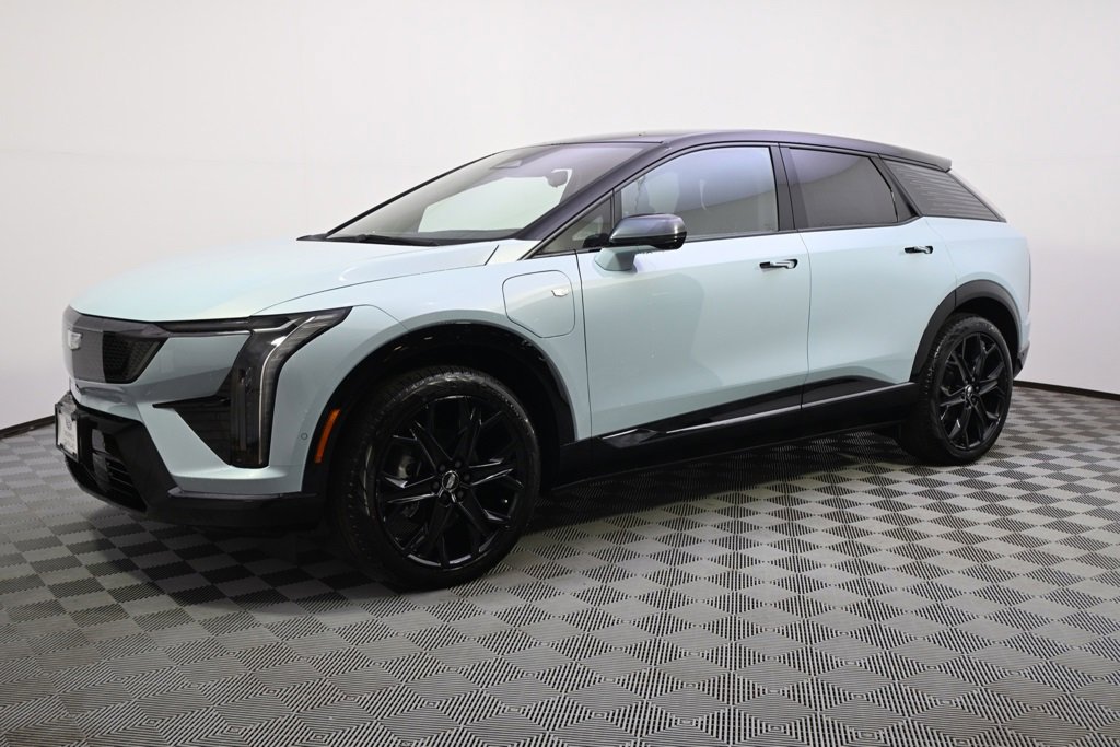 New 2025 Cadillac Optiq Sport 2 w/ LPO, ONYX Package image 2