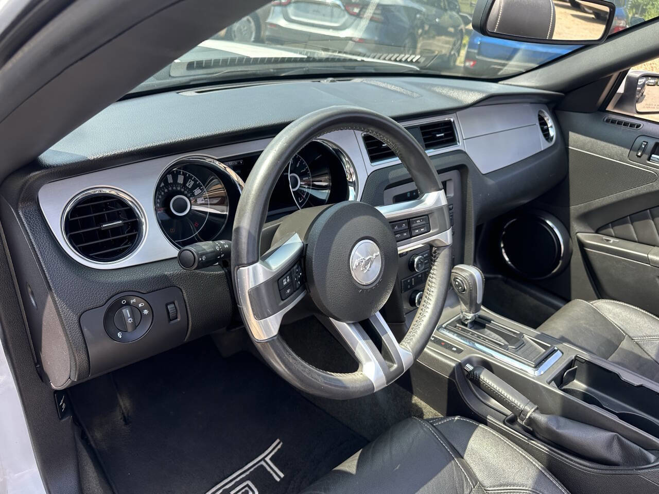 Used 2014 Ford Mustang GT Premium image 16