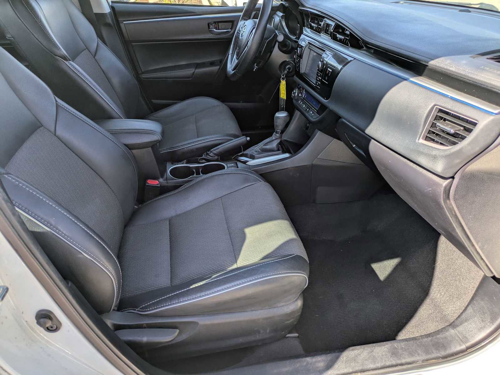 Used 2015 Toyota Corolla S image 19