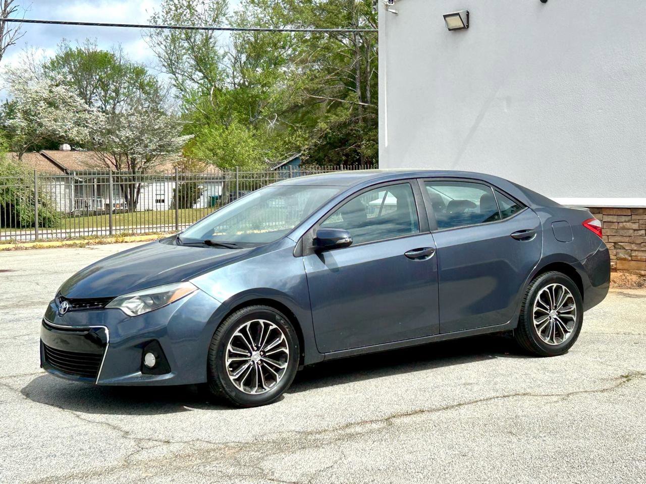 Used 2015 Toyota Corolla S FWD image 5