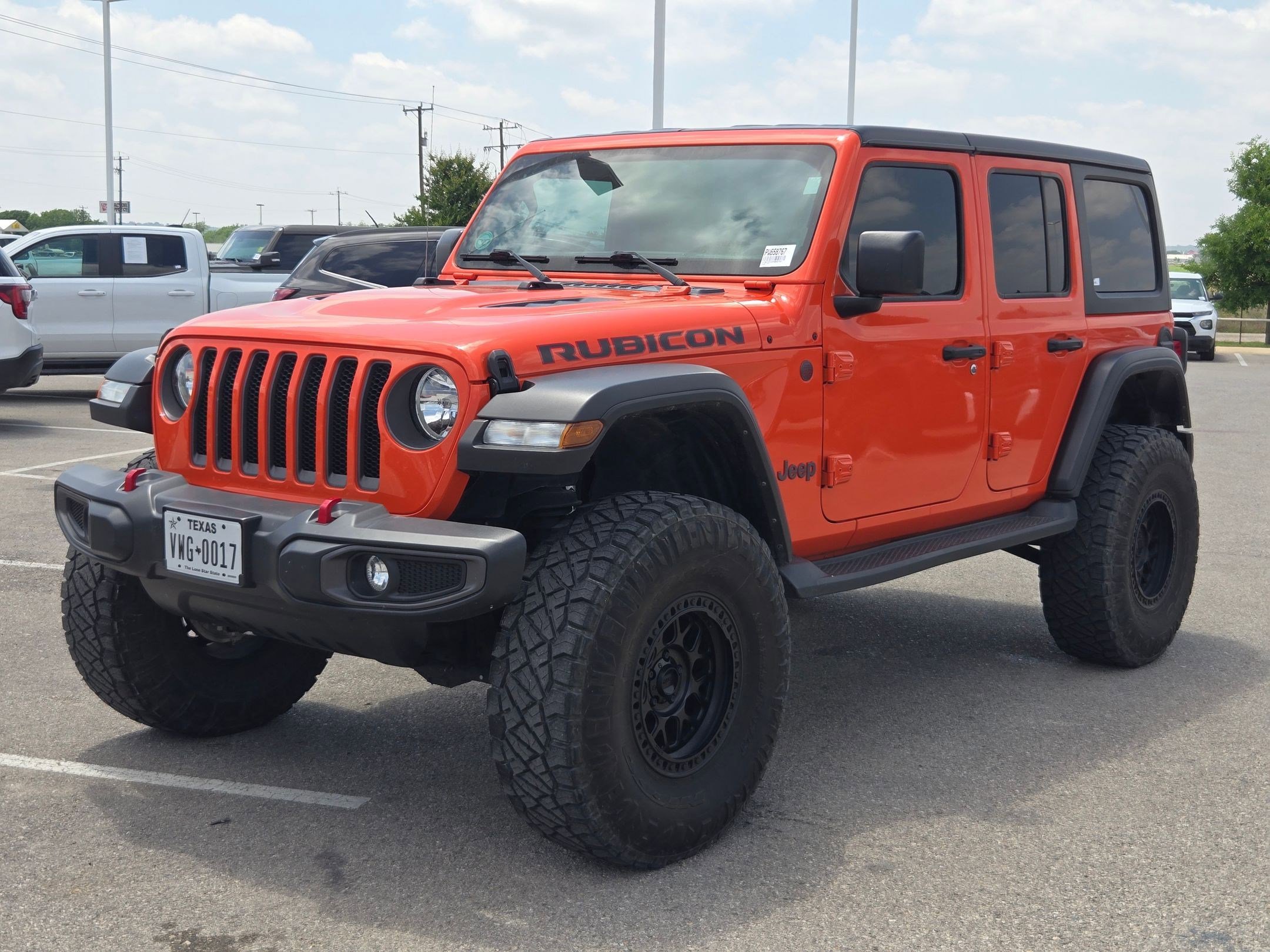 Used 2023 Jeep Wrangler Unlimited Rubicon w/ Cold Weather Group AWD/4WD image 7
