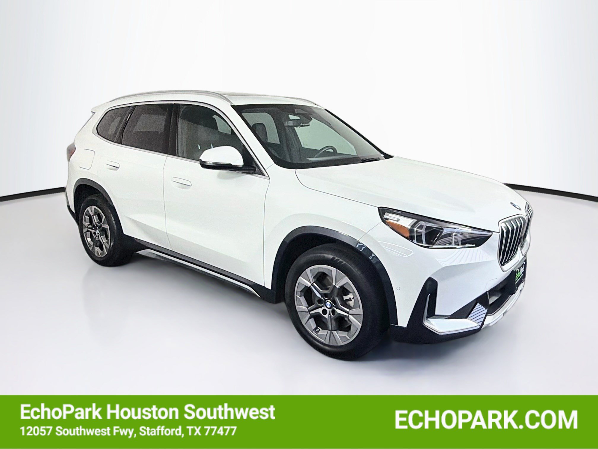 Used 2026 BMW X1 xDrive28i AWD/4WD image 1