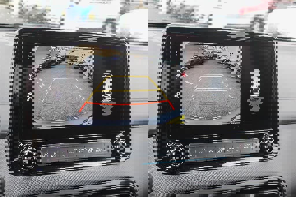 Certified 2022 Hyundai Kona Limited image 35