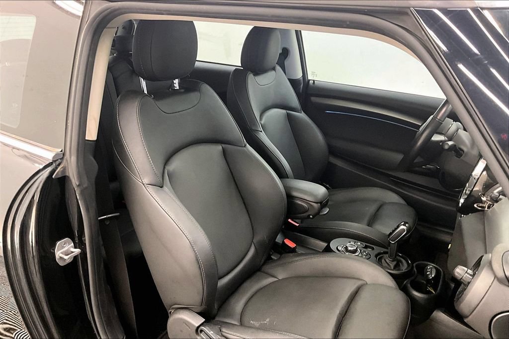 Used 2024 MINI Cooper SE FWD image 6