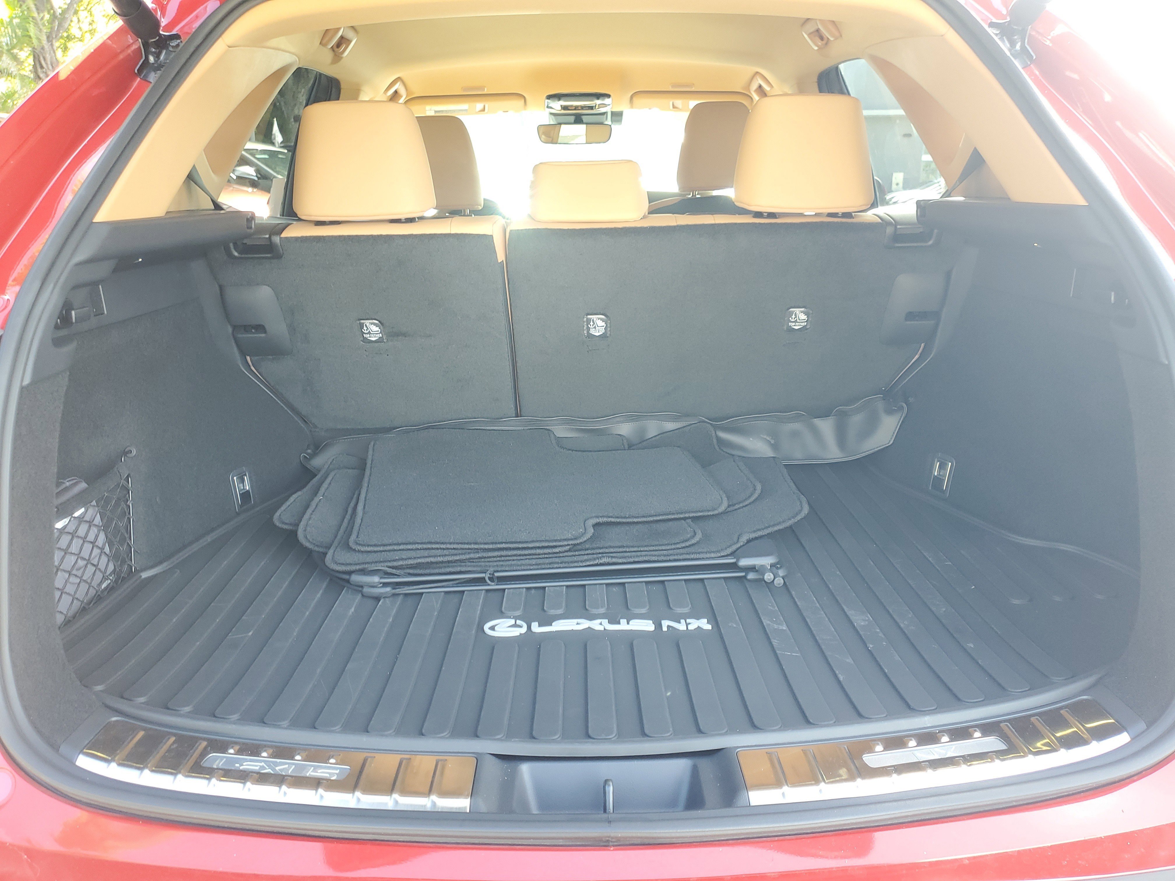 Certified 2025 Lexus NX 250 FWD image 8